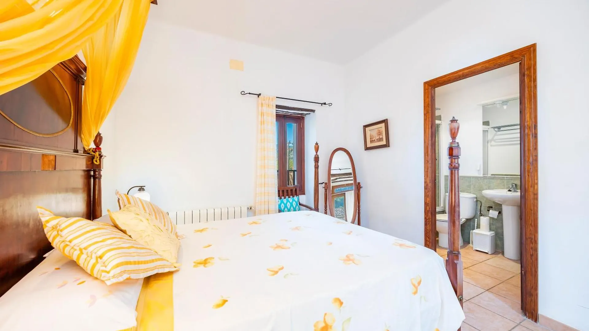 Villa Son Burguet Puigpunyent  Spanien