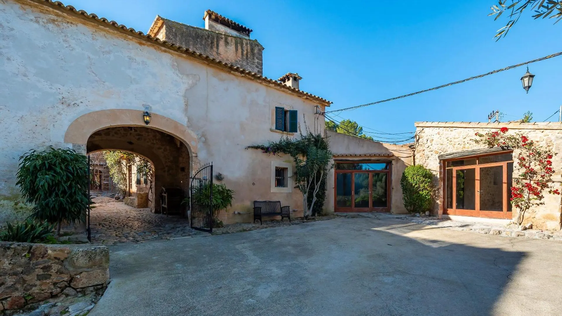 Villa Son Burguet Puigpunyent  Spanien